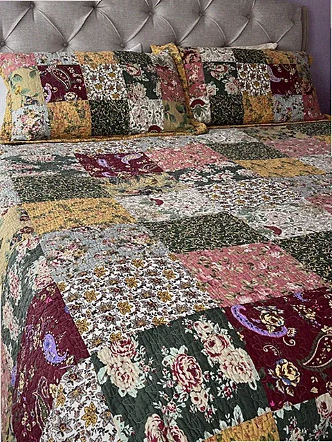 Floral Patchwork Reversible Quilt with Shams Size King Oversized Cotton
