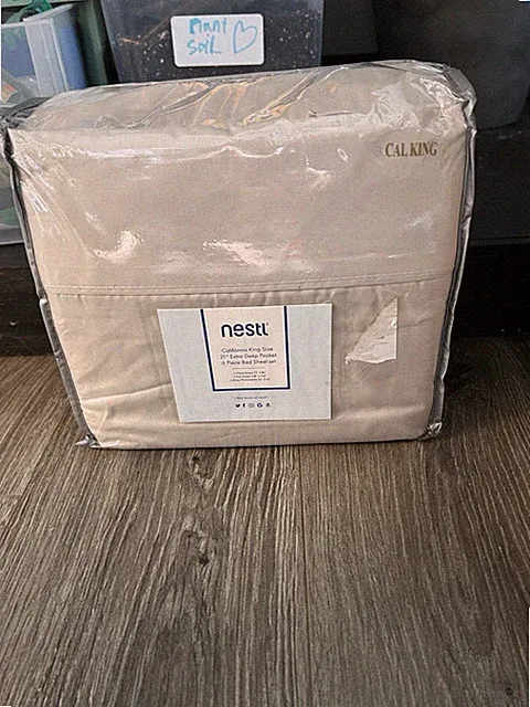 Nestl California King Size 21" Extra Deep Pocket 6 Piece Bed Sheet Set