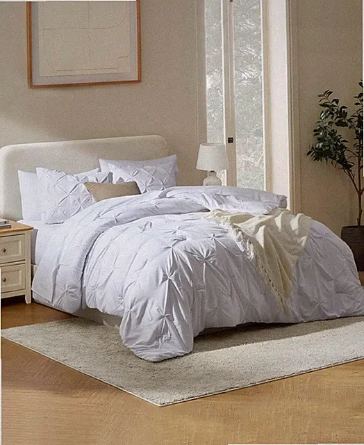 Nestl H2699 Luxury Soft Pinch Pleat 4-Pc. Comforter Set White FULL