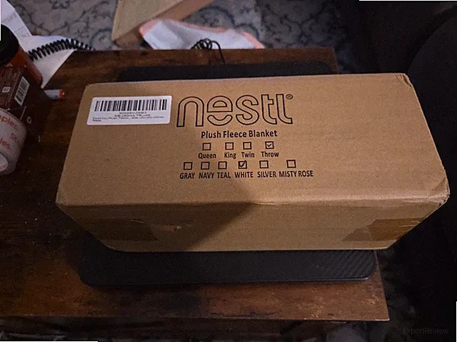 NIB - NESTL Plush Fleece Blanket Throw - WHITE 50" x 60"