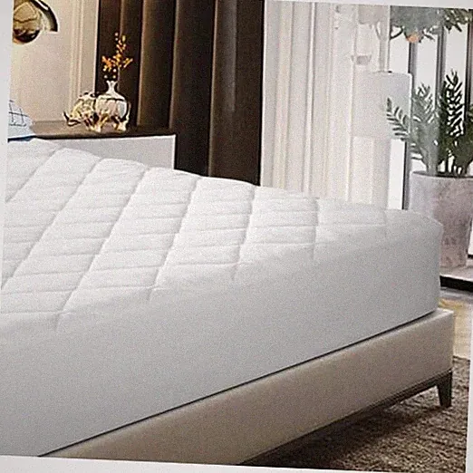 Quilted Mattress Pad - Lightweight Yet Substantial, Elastic Fitted Mattress